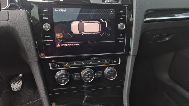 Volkswagen GOLF 1.5TSI HIGHLINE BUSINESS R STANDKACHEL PANO TREKH CARPLAY CRUISE