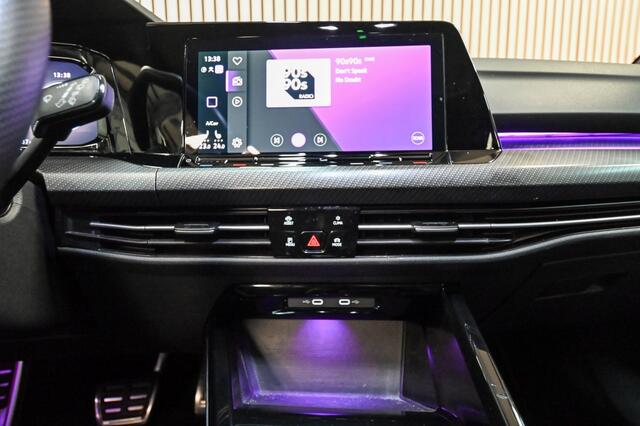 Volkswagen GOLF 1.5 eTSI R-Line | PANO | ACC | HARMAN KARDON | HUD | STOELVERWAR