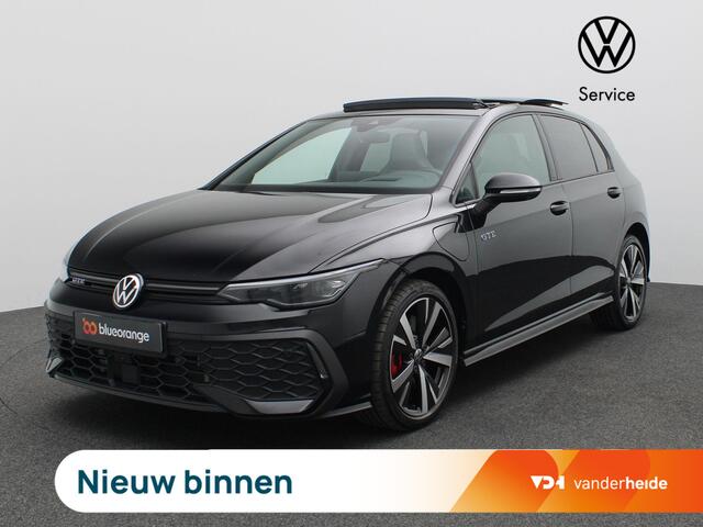Volkswagen GOLF 1.5 eHybrid GTE 272PK DSG SOH 100%, Pano-Schuifdak, Trekhaak, Black Style, Leder, 360gr. Camera, Head-Up Display, 18" LM Velgen, Matrix LED-Verlichting, Memorystoel