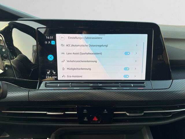 Volkswagen GOLF 1.0 eTSI Life Business Aut- Stuur/Stoelverwarming, Camera, Carplay, Android Auto, Sfeerverlichting, Ada Cruise