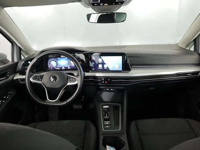 Volkswagen GOLF 1.0 eTSI Life 110pk DSG | Camera| Navi| LM-velgen| Park-sensors| Keyless start