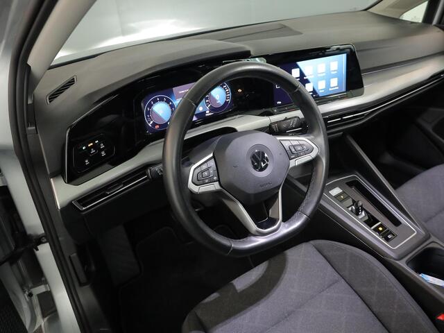 Volkswagen GOLF 1.0 eTSI Life 110pk DSG | Camera| Navi| LM-velgen| Park-sensors| Keyless start