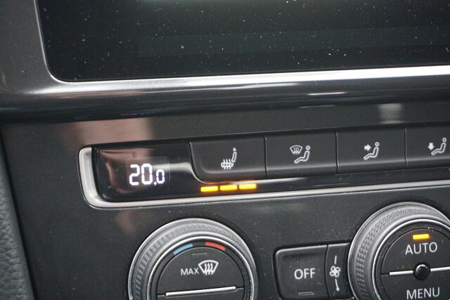 Volkswagen GOLF 1.0 TSI Automaat Comfortline | CAMERA | STOELVERWARMING | NAVI/CARPLAY | ECC |