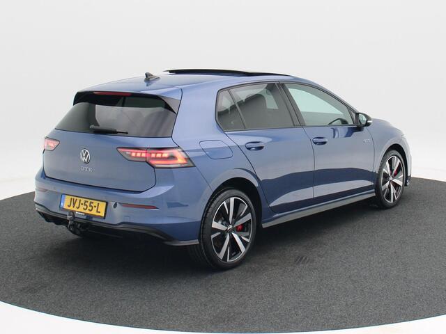 Volkswagen GOLF 1.5 TSi 272 Pk Automaat eHybrid GTE | Panoramadak | Matrix LED | Head-Up Display | Stoel- & Stuurverwarming | Stoel koeling | Camera | Draadloos Laden | Trekhaak | 23.682 Km!