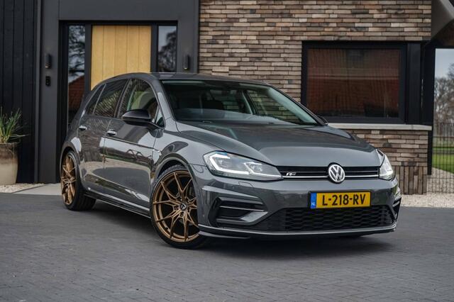 Volkswagen GOLF 1.5 TSI Highline R-Line DSG-automaat