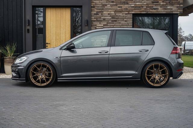 Volkswagen GOLF 1.5 TSI Highline R-Line DSG-automaat