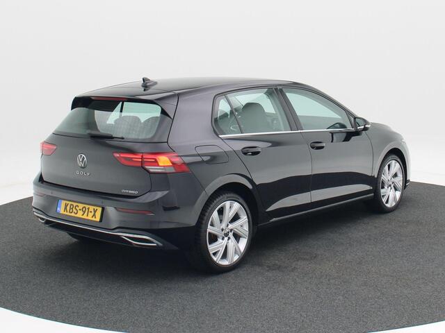 Volkswagen GOLF 1.4 eHybrid 204 Pk Automaat Style | Full LED | Camera | Adaptive Cruise | CarPlay | Navigatie | Climatronic | 18 Inch | 64.098 Km !!