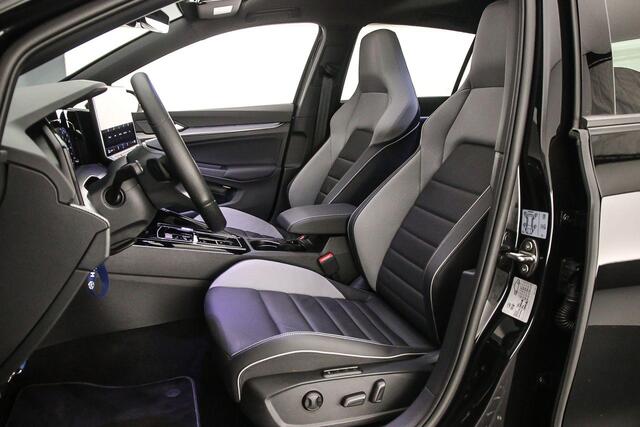 Volkswagen GOLF GTE 1.5 TSI eHybrid 272pk DSG Automaat Panoramadak, Adaptive cruise control, Lederen bekleding, 360 camera, LED matrix koplampen, Navigatie, Achteruitrijcamera