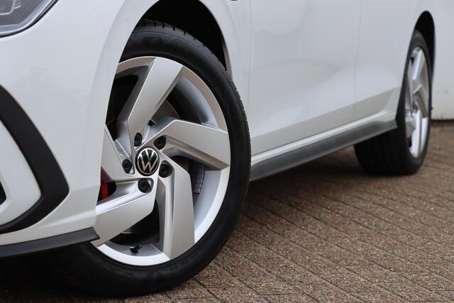 Volkswagen GOLF 1.4 eHybrid GTE 245pk DSG6 Adaptive | Carplay | Stuur en- Stoelverwarming