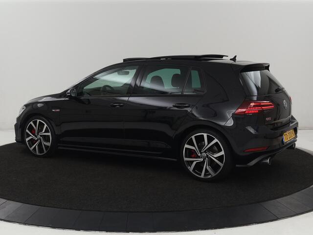 Volkswagen GOLF 2.0 TSI GTI Performance | Panoramadak | Adaptive Cruise | Stoelverwarming | Camera | Keyless | Virtual Cockpit | Carplay