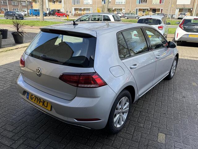 Volkswagen GOLF 1.0 TSI Comfortline Business Airco clima/ Navigatie/ Cruise/ Apple carplay/ PDC/ LMV