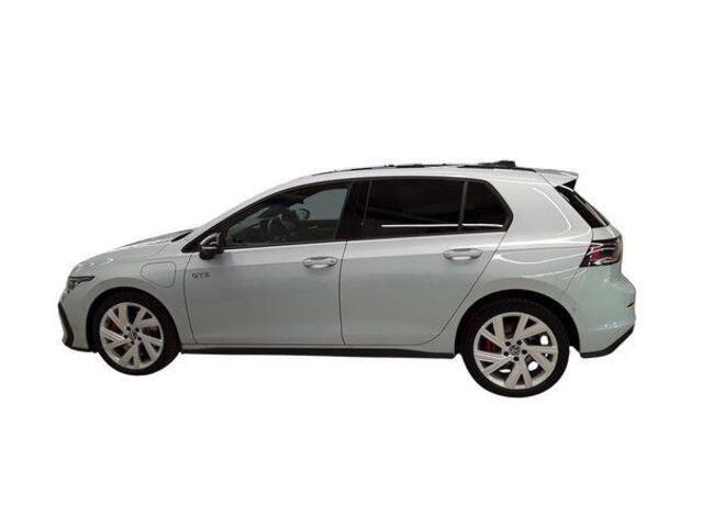 Volkswagen GOLF GTE 1.5 eHybrid 272PK | Vol Leer | 360° | Stoel Ventilatie | Head-up | Keyless | Camera | Memory | IQ Light | Stoel&Stuurverwarming | 18"Inch |