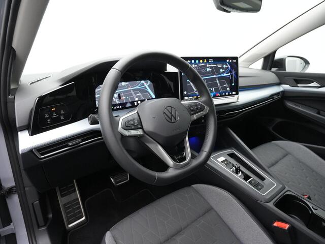 Volkswagen GOLF Variant 1.5 eTSI 150 pk DSG Life | Trekhaak | 360 camera | Stuur-/stoelverwarming | Adaptive Cruise | Navigatie