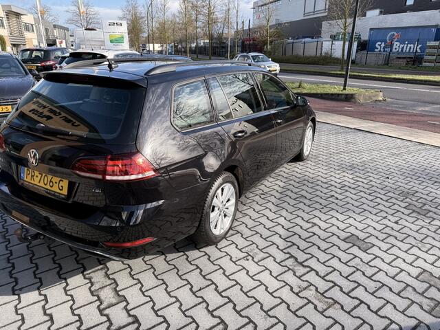 Volkswagen GOLF Variant 1.0 TSI Comfortline Trekhaak navigatie