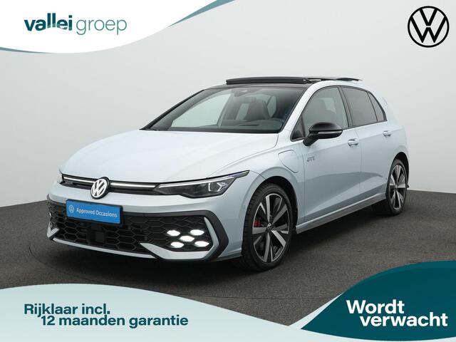 Volkswagen GOLF 1.5 eHybrid 272 pk GTE | Panoramadak | Trekhaak | Adaptief onderstel | Head-up display | IQ Light | Stuur-/stoelverwarming | Achteruitrijcamera