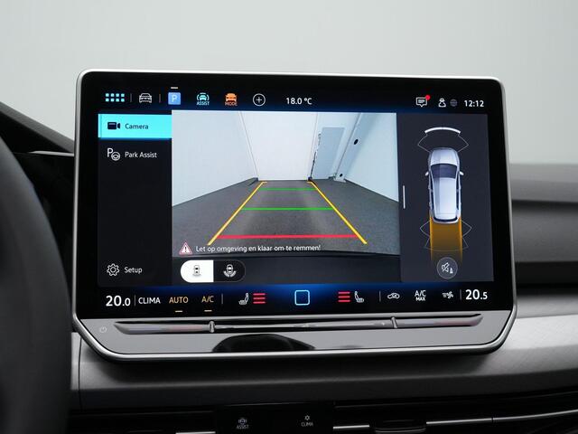 Volkswagen GOLF 1.5 eHybrid 204 pk Life Edition | Panoramadak | Stuur-/stoelverwarming | Achteruitrijcamera