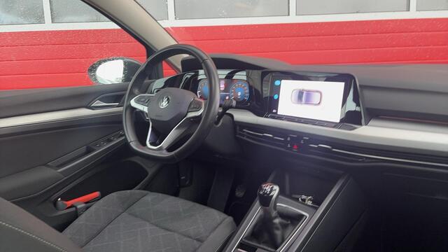 Volkswagen GOLF 1.0 TSI Life FULL LED / SFEER VERLICHTING / CARPLAY / NAVI / CLIMA / PDC / BLUETOOTH / ACC / NL-AUTO