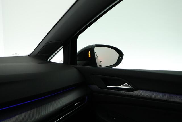 Volkswagen GOLF 1.5 eTSI 150pk DSG R-Line Edition Camera Panoramadak Keyless Virtual Cockpit Navigatie