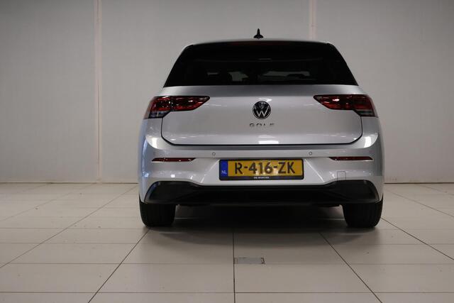 Volkswagen GOLF 1.0 TSI Life Business .