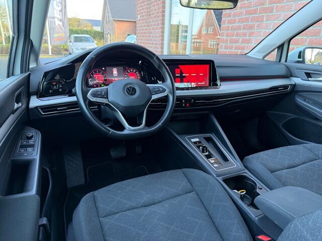 Volkswagen GOLF Variant 1.0 eTSI Life DIGIDASH / CAMERA / ADDAPT.CRUISE / CARPLAY / ANDR
