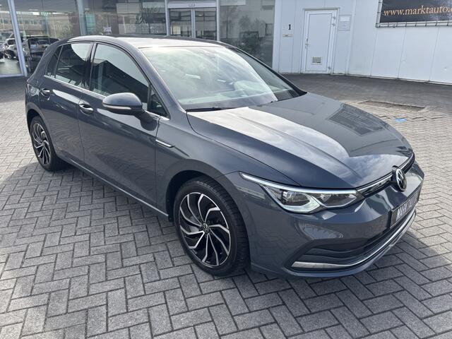 Volkswagen GOLF VIII 1.5 ACT Massage Carplay C Style