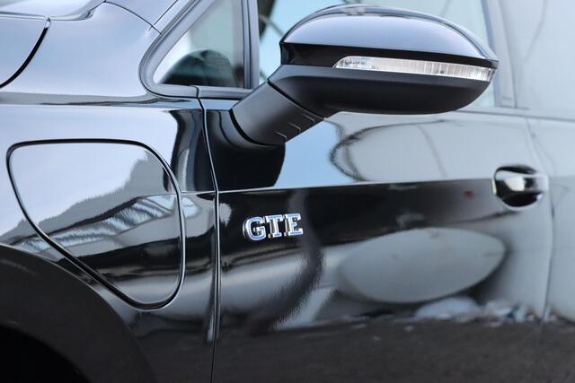 Volkswagen GOLF 1.5 eHybrid GTE 272pk DSG6 | Stoel+Stuurverwarming | Carplay | Camera | IQ. Light