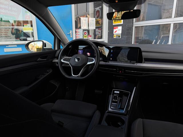 Volkswagen GOLF 1.4 eHybrid Style | Achteruitrijcamera | Stoel/Stuur Verwarming |