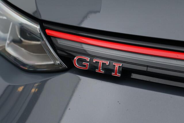 Volkswagen GOLF 2.0 TSI GTI / DAB / Sfeerverlichting