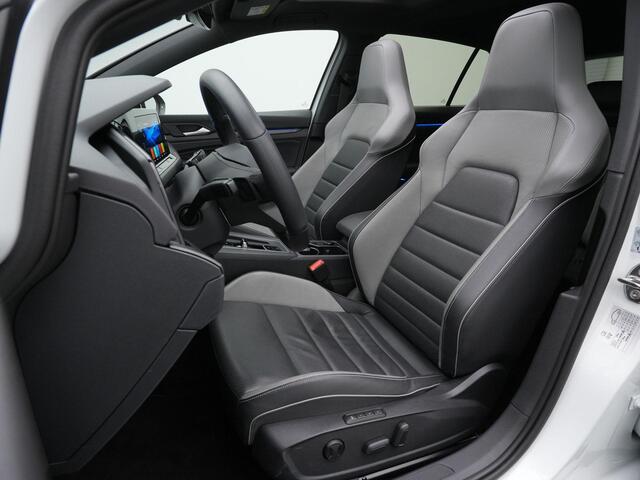 Volkswagen GOLF 1.4 eHybrid 245 pk GTE | Panoramadak | Trekhaak | Leder | Adaptief onderstel | Geheugen-/ventilatiestoel | Head-up display | IQ Light