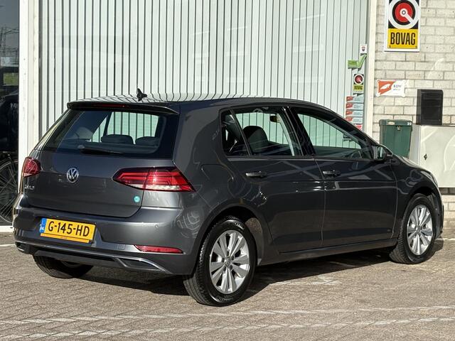 Volkswagen GOLF 1.0 TSI Comfortline Business | NAP | Navigatie | Cruise adaptief | Stoelverwarming | Climate Control | Parkeersensoren | Lichtmetaal |