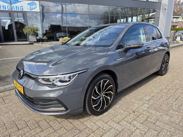 Volkswagen GOLF 1.5 TSI Style * LED * NAVI * NAP * CAMERA *