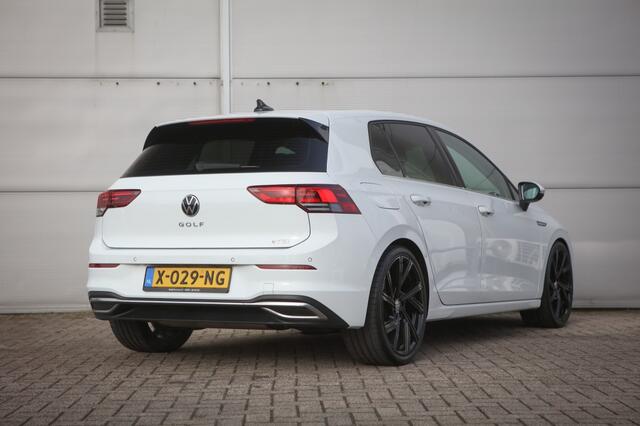 Volkswagen GOLF 1.5 eTSI Style | Massage | Memory | Sfeerverlichting |