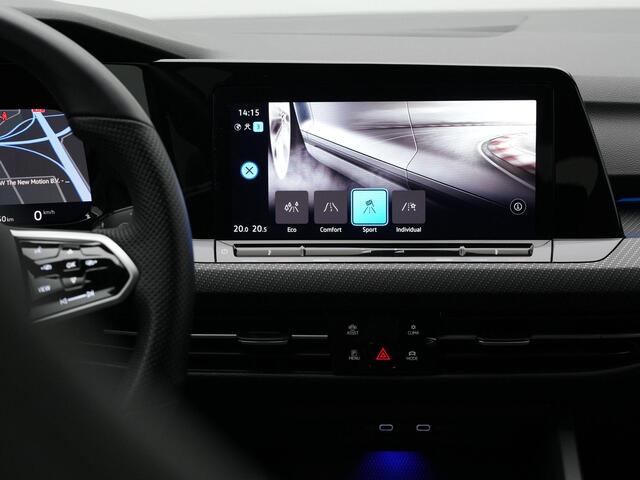 Volkswagen GOLF 1.5 TSI 130 pk R-Line | Adaptive Cruise | Navigatie | Sportonderstel | Keyless Entry | Parkeersensoren voor/achter | Carplay