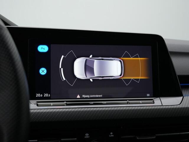 Volkswagen GOLF 1.5 TSI 130 pk R-Line | Adaptive Cruise | Navigatie | Sportonderstel | Keyless Entry | Parkeersensoren voor/achter | Carplay