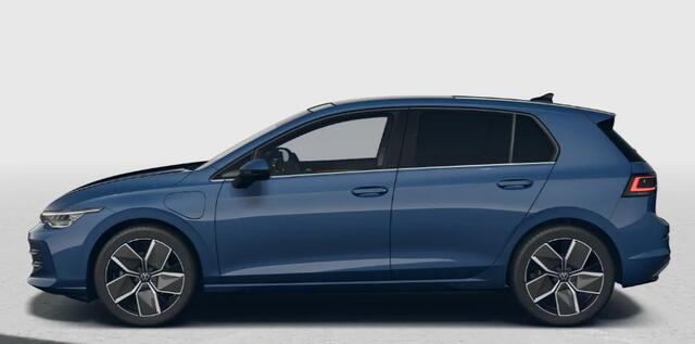 Volkswagen GOLF 1.5 eHybrid 204PK Style Edition / Panoramadak / Achteruitrijcamera / App Connect / 18'' LMV / VW