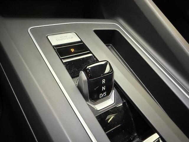 Volkswagen GOLF 1.0 eTSI Life | Carplay | All weatherbanden | 1e eigenaar | Dealeronderhouden | NL auto