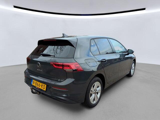 Volkswagen GOLF 1.0 TSI Life Multimedia Trekhaak / Digital cockpit / PDC / App-connect / Apple carplay / LED verlichting / Navigatie