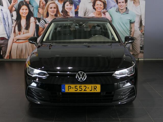 Volkswagen GOLF 1.5 TSI Style - Stoel+ stuurverwarming - Trekhaak - Navi - Apple carplay/ Android auto