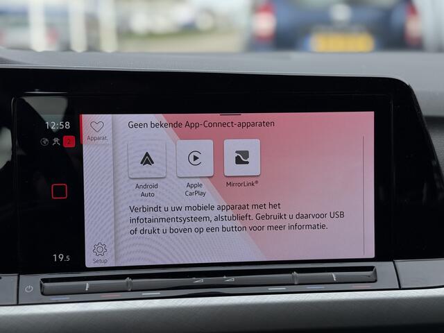 Volkswagen GOLF Variant 1.0 eTSI Life Automaat als nieuw! | PDC V+A | Navigatie | ACC | LED | LM Velgen | Clima | Rijstrooksensor | RIJKLAARPRIJS INCL 12 MAANDEN GARANTIE EN BEURT