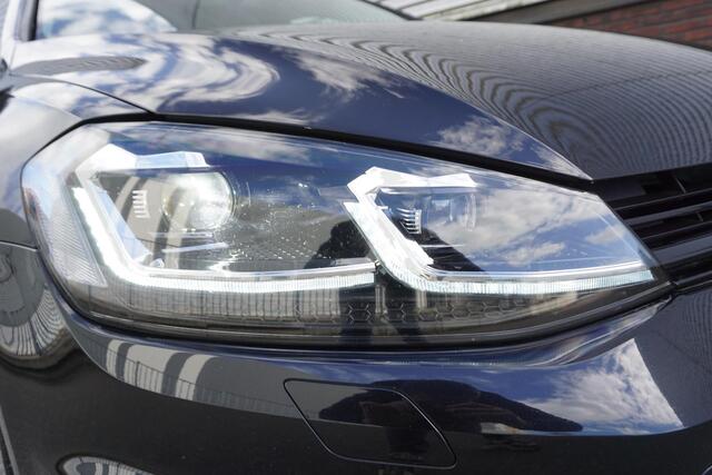 Volkswagen GOLF 1.0 TSI 110PK Highline/19 Inch/Liefhebbersauto!!/ Moet gezien worden!!