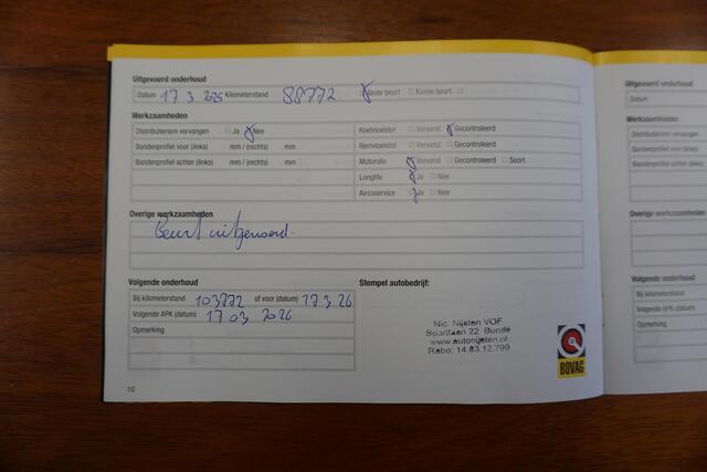 Volkswagen GOLF 1.0 TSI 110PK Highline/19 Inch/Liefhebbersauto!!/ Moet gezien worden!!