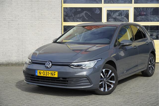 Volkswagen GOLF 1.0 eTSI Automaat! 5drs Life Business BJ2021 Lmv 16" | Led V+A | Pdc | Achteruitrijcamera | App-Connect | Navi | Virtual cockpit | Dashboard verlichting | Climate control | Cruise control | Verwarmd stuur | Verwarmde voorstoelen | Extra getint glas