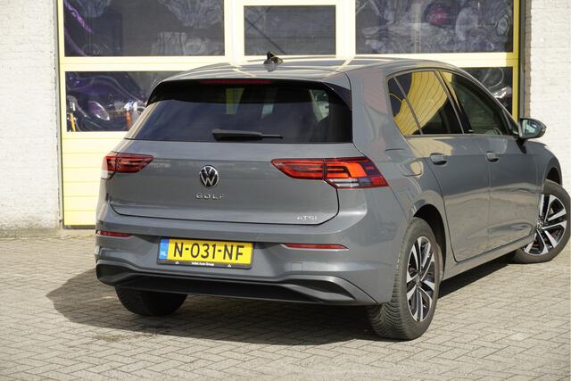 Volkswagen GOLF 1.0 eTSI Automaat! 5drs Life Business BJ2021 Lmv 16" | Led V+A | Pdc | Achteruitrijcamera | App-Connect | Navi | Virtual cockpit | Dashboard verlichting | Climate control | Cruise control | Verwarmd stuur | Verwarmde voorstoelen | Extra getint glas