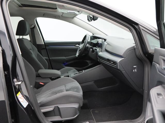 Volkswagen GOLF 1.4 eHybrid 204 Pk Automaat Style | Camera | Adaptive Cruise | Panorama dak | CarPlay | Climatronic | 17 Inch | 55.657 Km !!