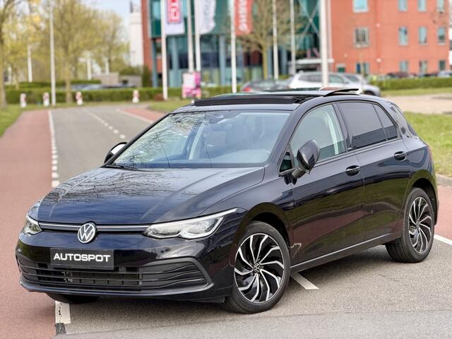 Volkswagen GOLF 1.5 eTSI 150pk Pano Navi ACC IQ Light Sfeerverlichting