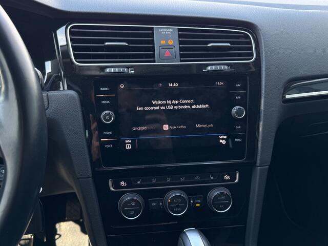 Volkswagen GOLF 1.5 TSI 150 pk DSG Highline - Navi - Apple/Android - trekhaak