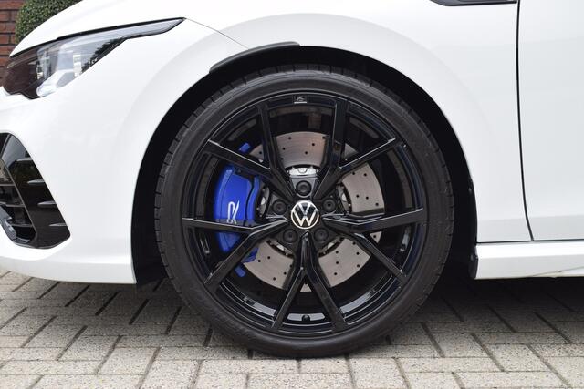 Volkswagen GOLF R Performance 2.0 TSI 333pk 4-Motion | Origineel NL | Akrapovic