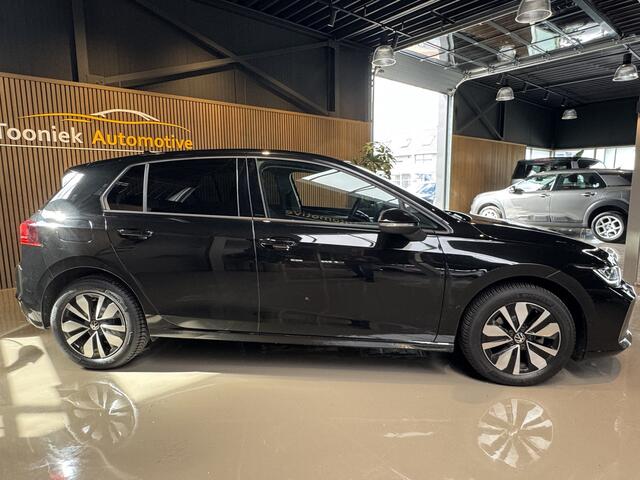 Volkswagen GOLF 1.5 eHybrid Life Edition