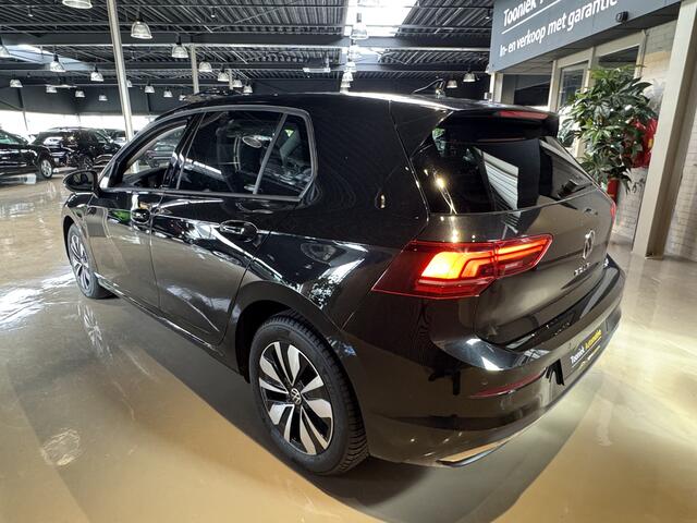 Volkswagen GOLF 1.5 eHybrid Life Edition