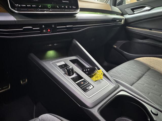 Volkswagen GOLF 1.5 eHybrid Life Edition